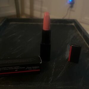 Shiseido ModernMatte Powder Lipstick 501 Jazz den in Soft Pink
